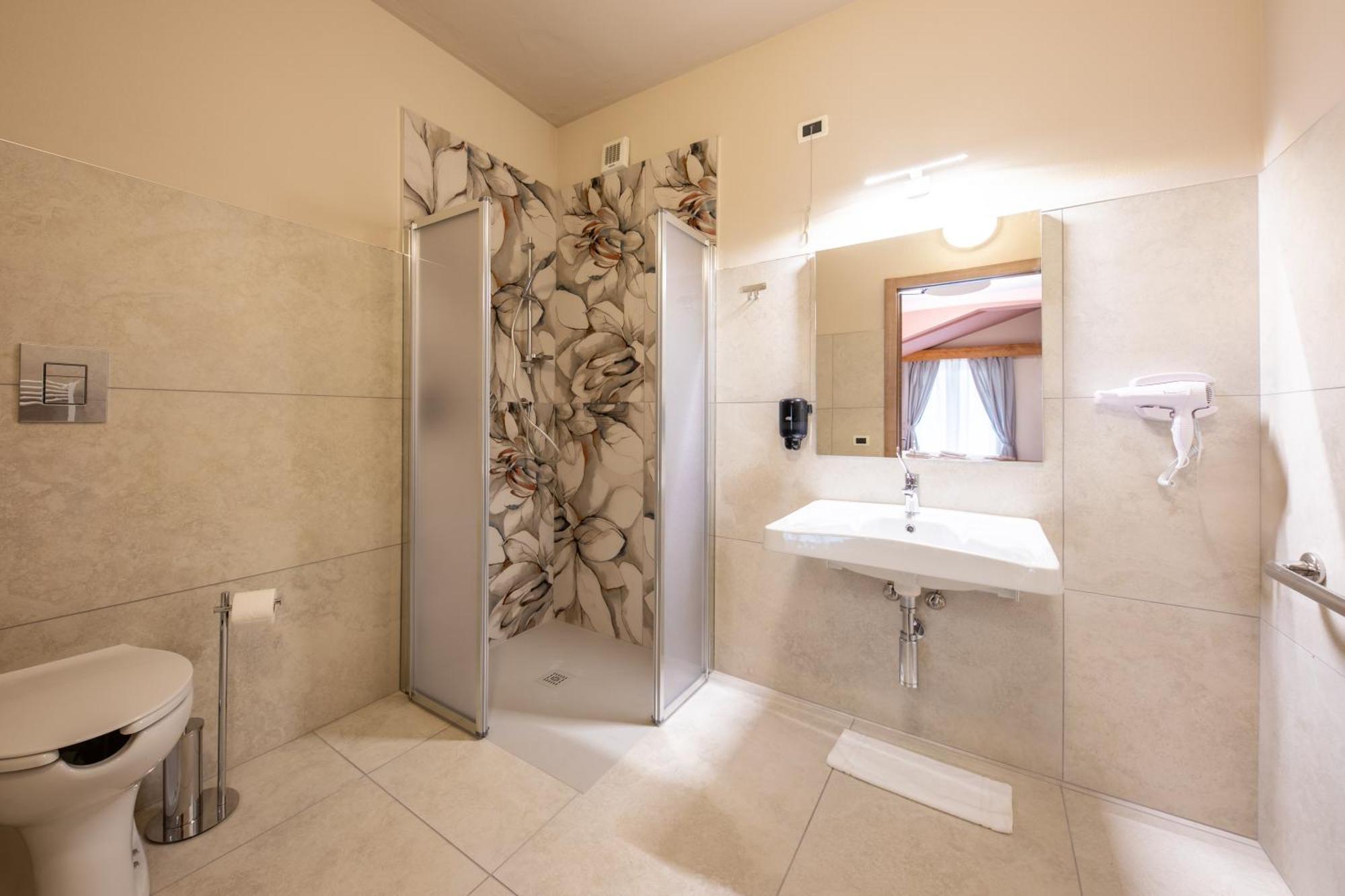 Hotel La Primula Borgo San Dalmazzo Zewnętrze zdjęcie